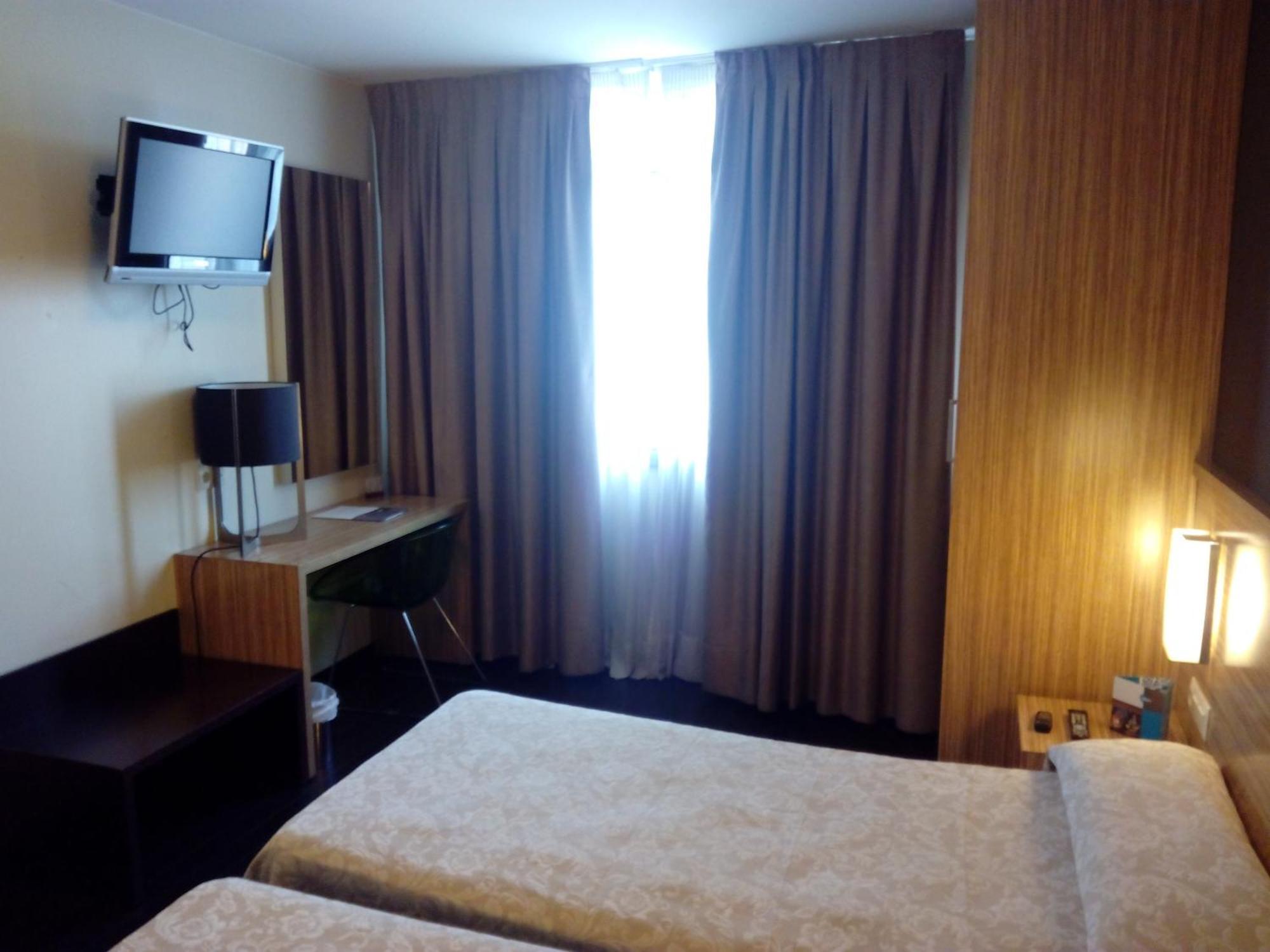 Hotel Moon Ла-Корунья Номер фото