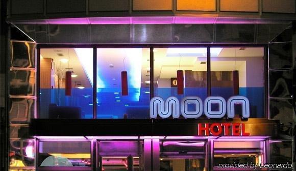 Hotel Moon Ла-Корунья Экстерьер фото